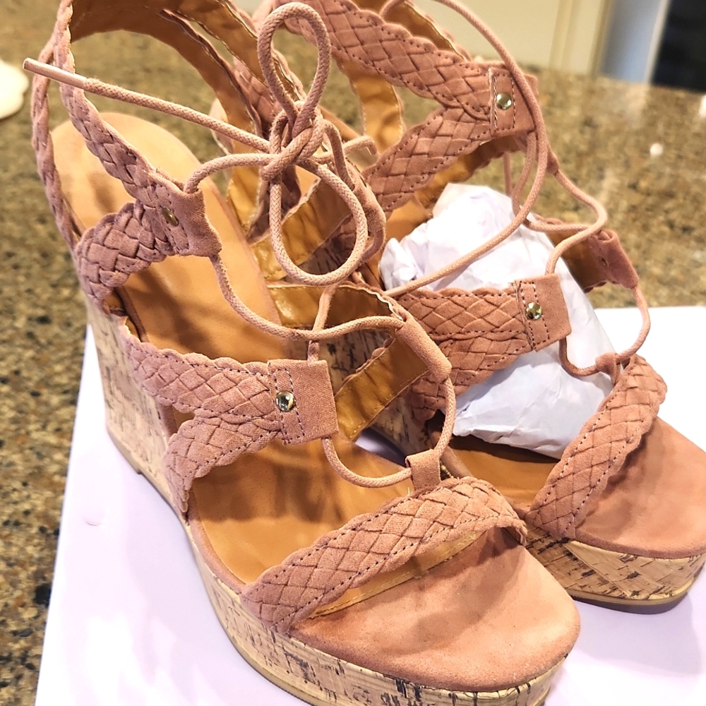Braided Mauve Pink Wedge Sandals Size 10